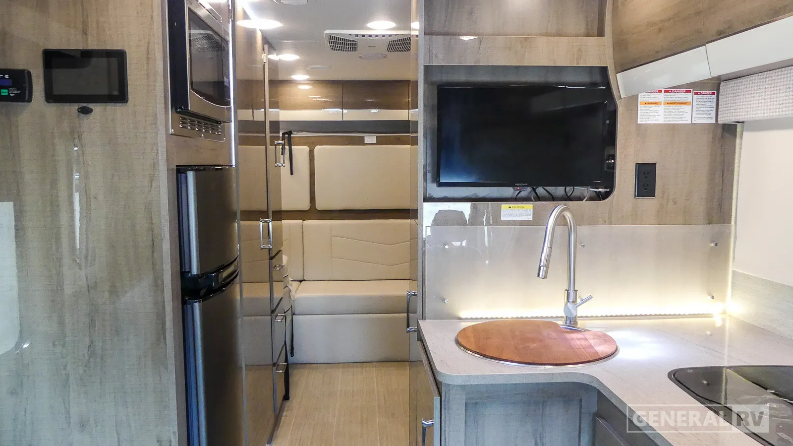 2023 Jayco Melbourne Prestige 24NP - Photo 3