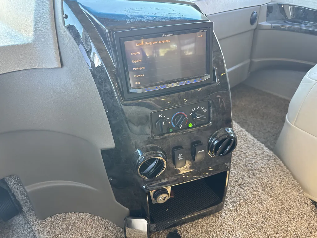 2017 Jayco Alante 31V, Photos photo 14