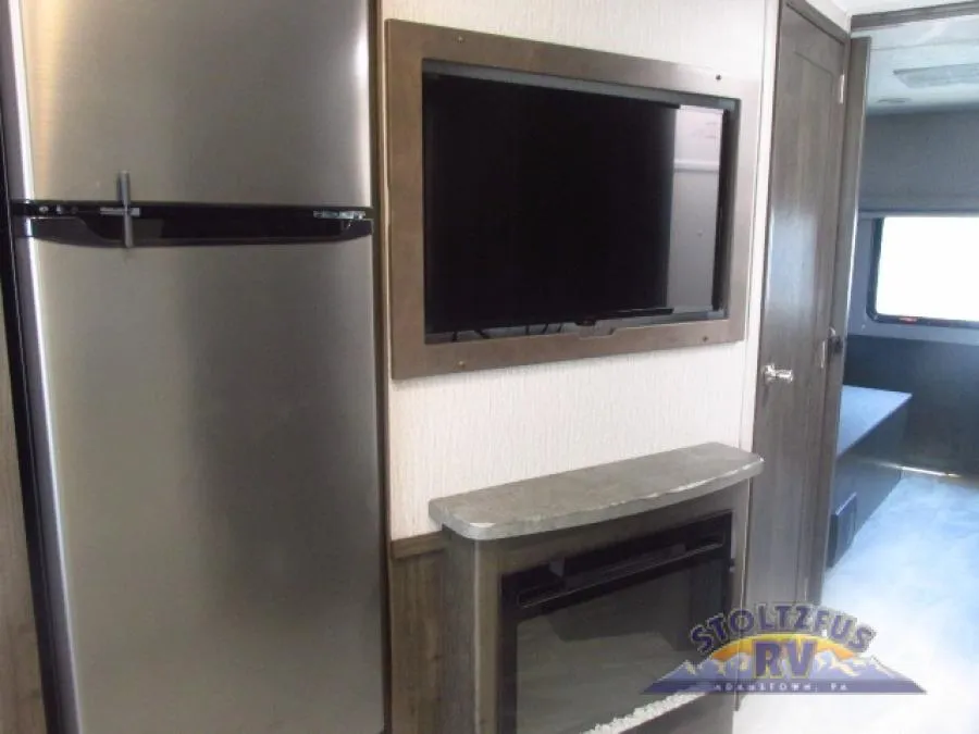 2023 Coachmen Pursuit 31TS - Photo 4