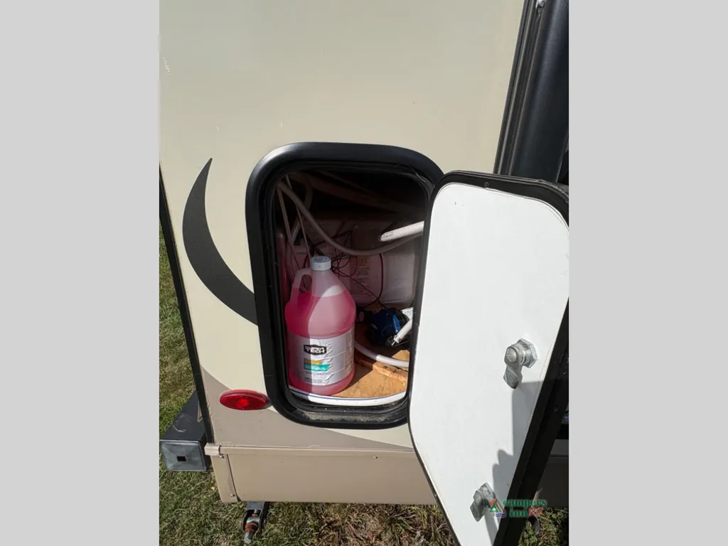 2018 Forest River Flagstaff Micro Lite 25FKS, Photos photo 45