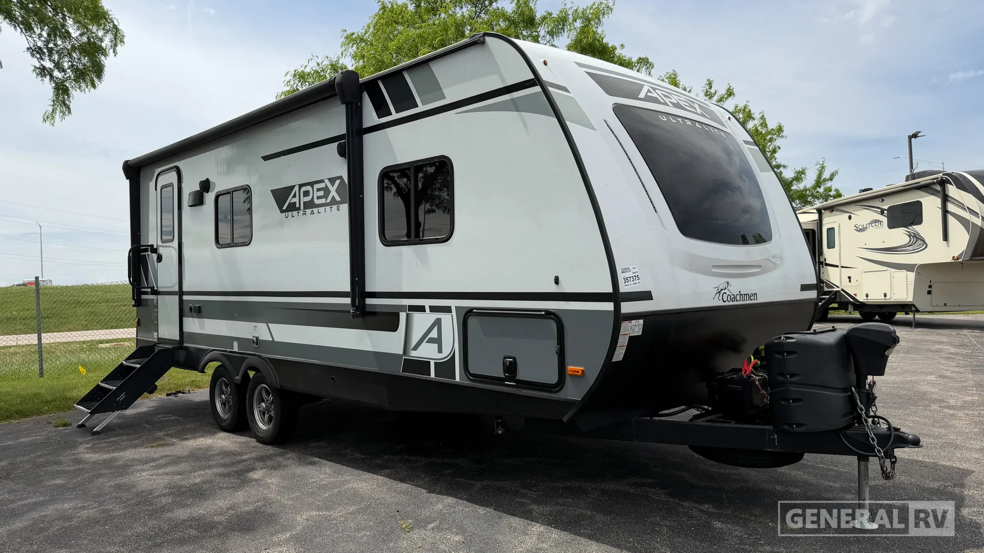 2022 Coachmen Apex Ultra Lite 211RBS - Photo 2