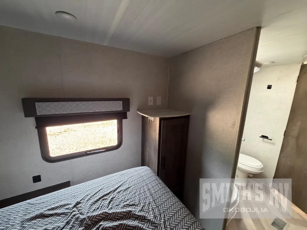 2021 Forest River Wildwood 37BHSS2Q, Photos photo 15
