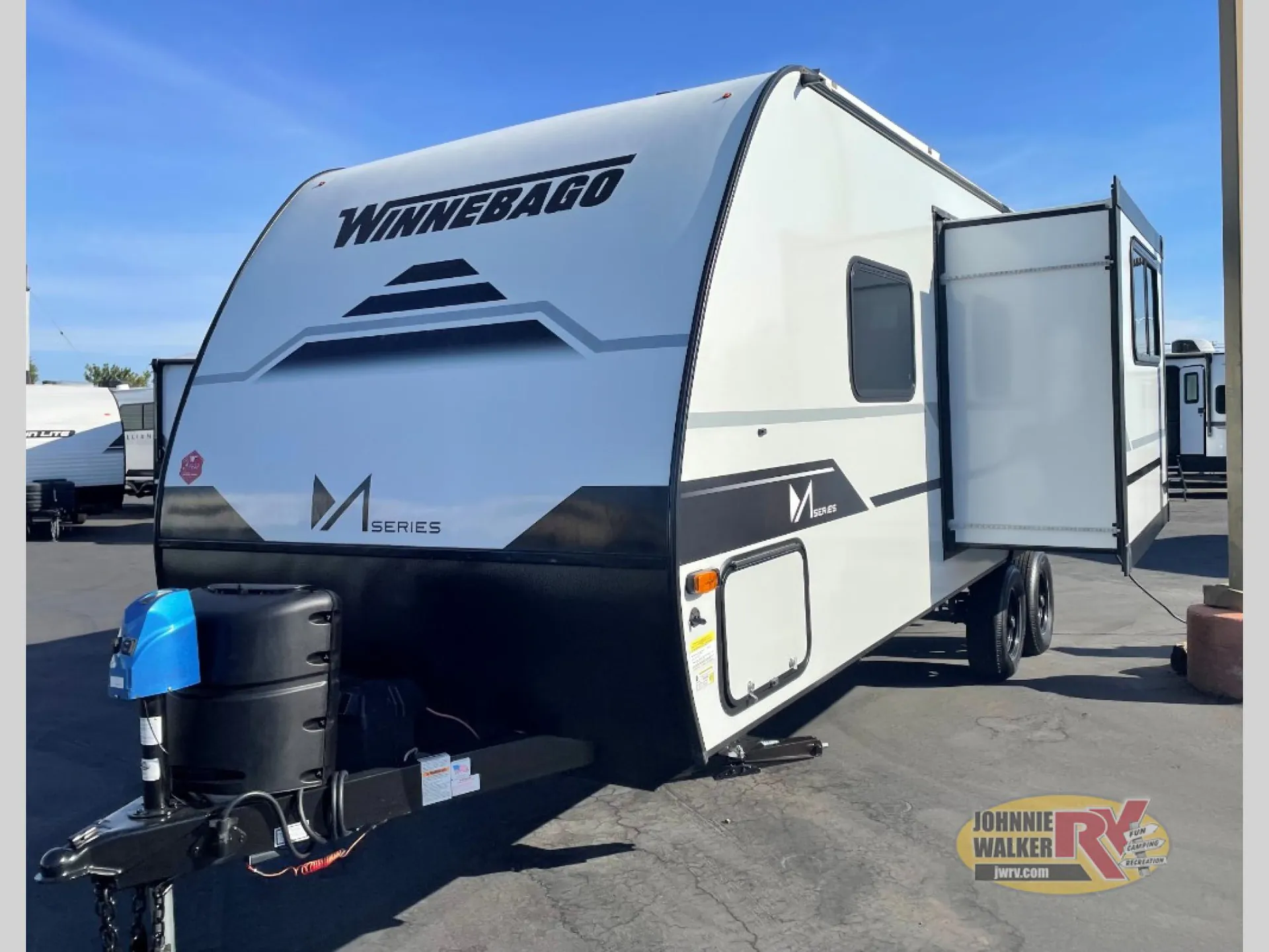 2025 Winnebago M-Series 2326MBBH - Photo 2