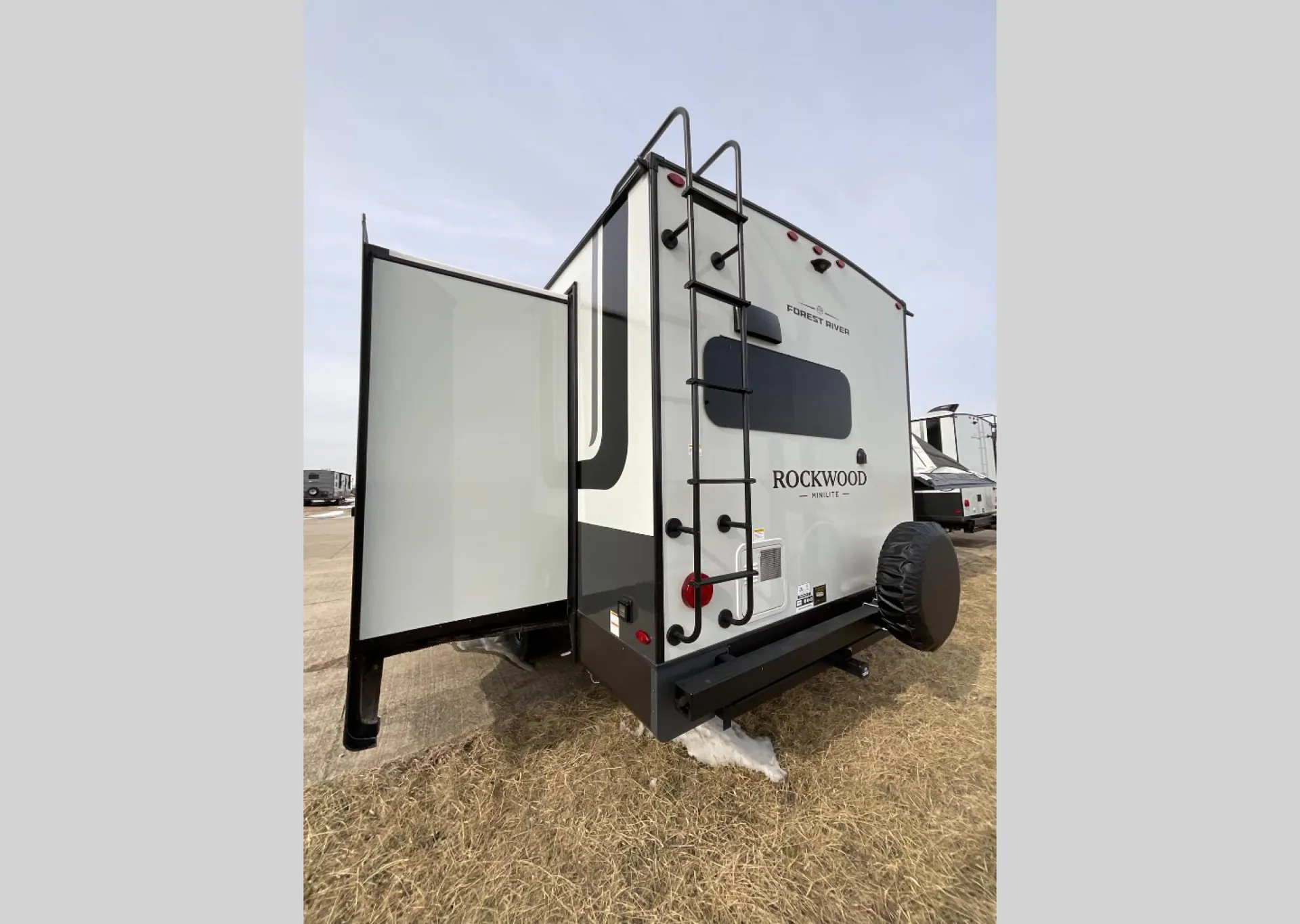 2026 Forest River Rockwood Mini Lite 2515S — Photo 5