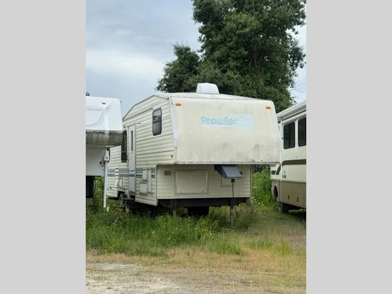 2004 Heartland PROWLER 2755 - Photo 3