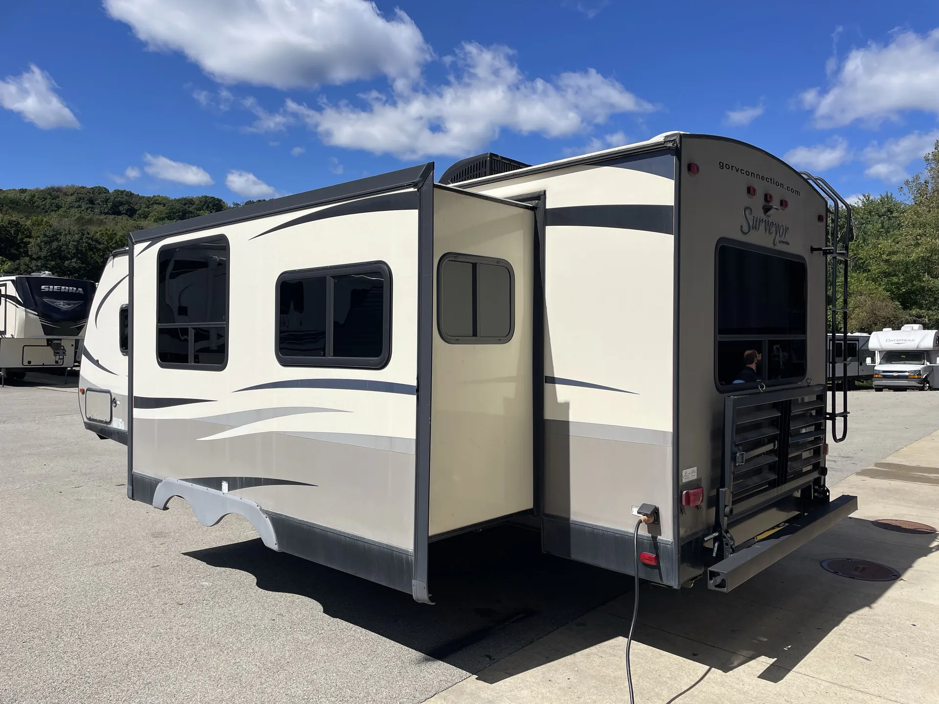 2017 Forest River Surveyor 265RLDS — backside