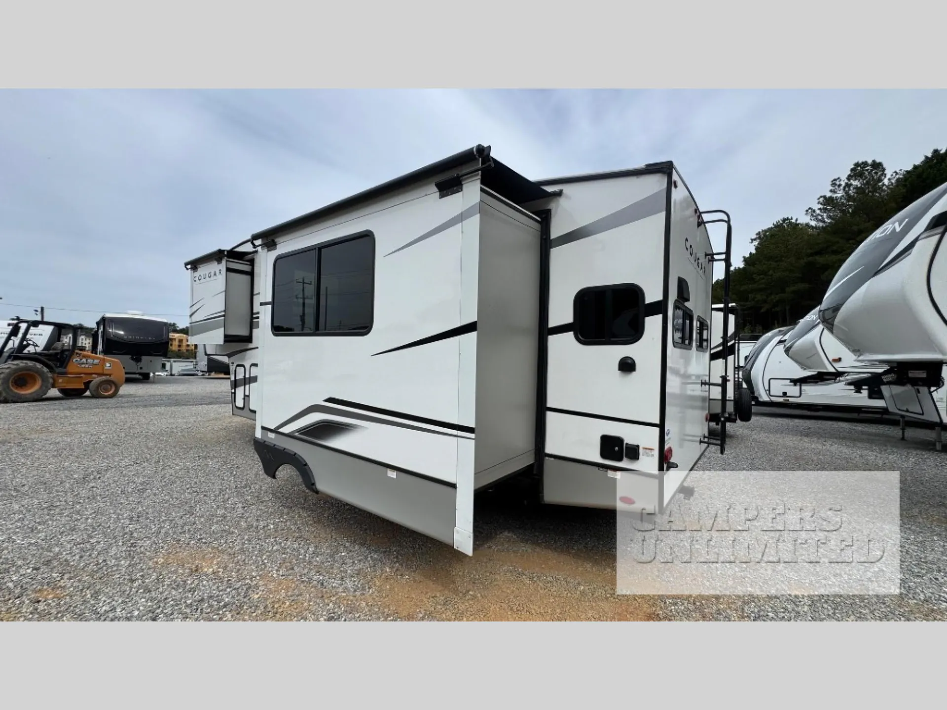 2023 Keystone Cougar Half-Ton 23MLE - Photo 3