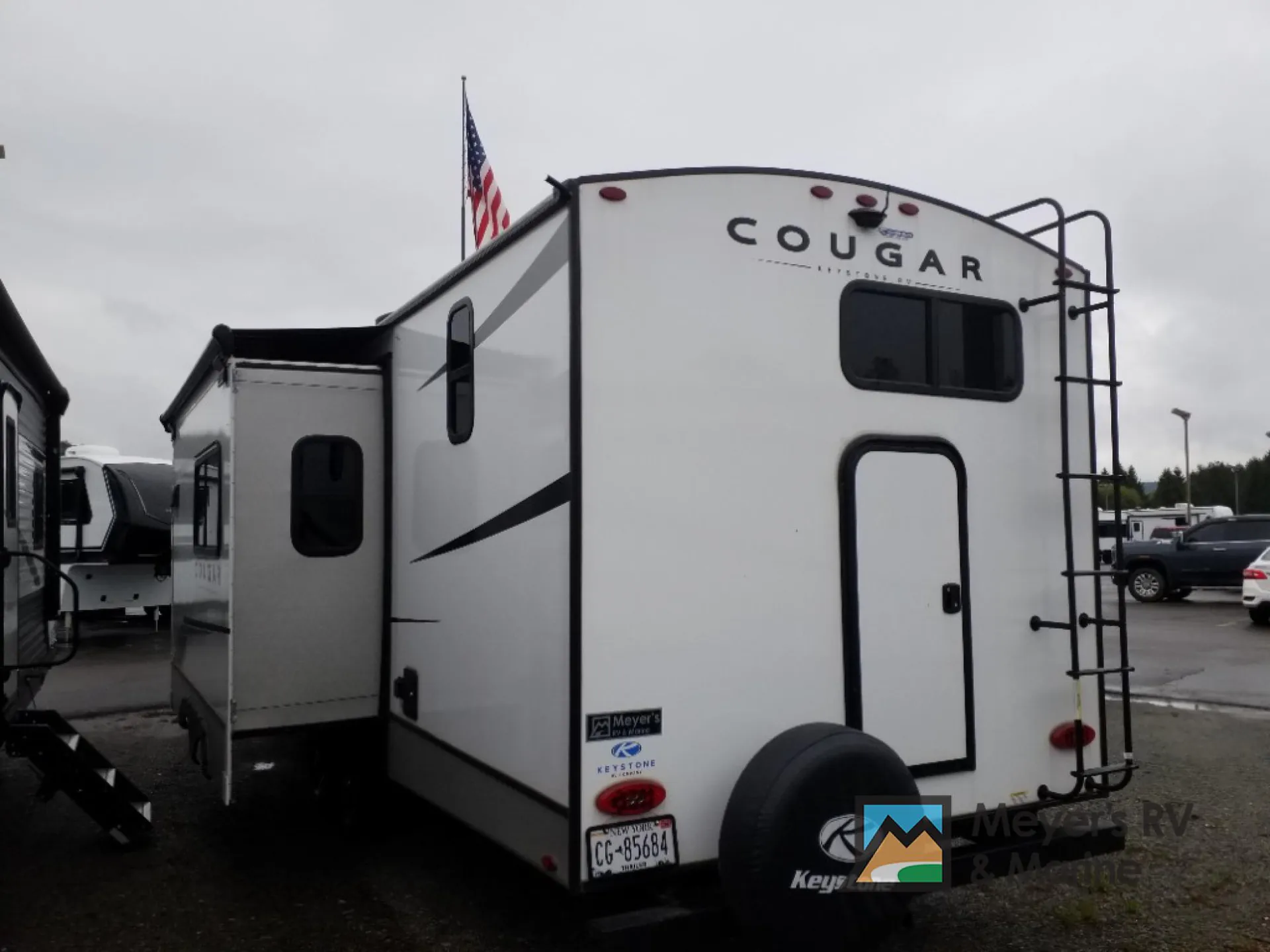2024 Keystone Cougar Half-Ton 27BHS - Photo 4