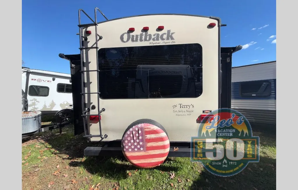 2015 Keystone Outback 298RE, Photos photo 5