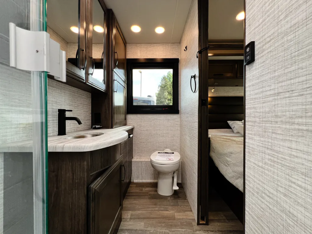 2025 Entegra Coach Vision XL 36C, Photos photo 22