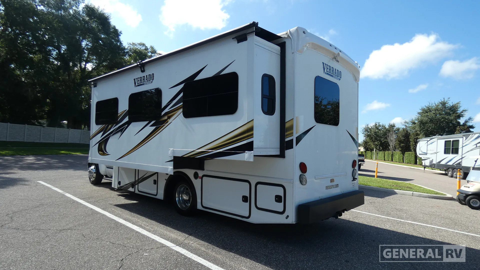 2024 Nexus Verrado 28S - Photo 4