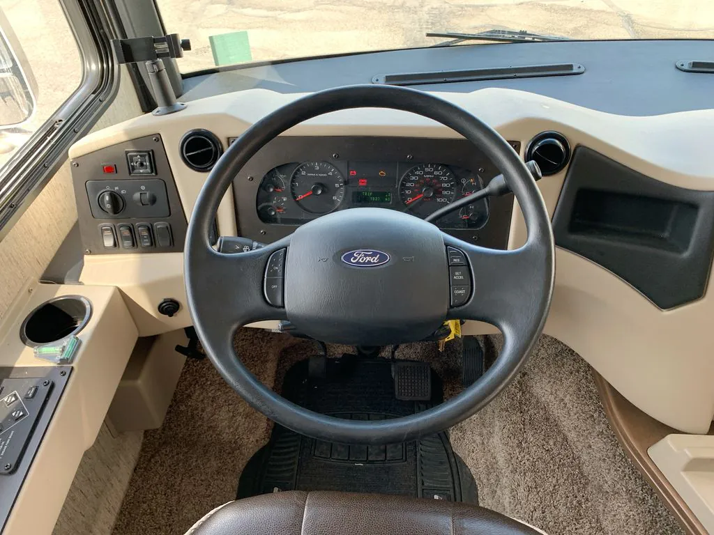 2019 Newmar Bay Star Sport 3014 - Photo 4