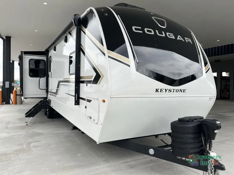 2026 Keystone Cougar Half-Ton 33RLI - Photo 4