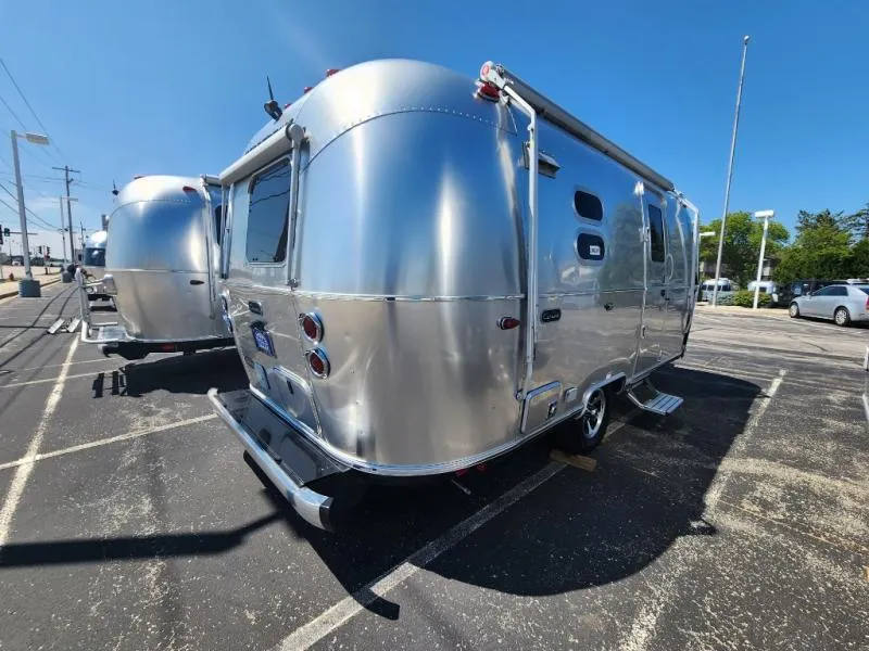 2023 Airstream Caravel 20FB - Photo 4