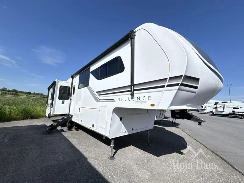 2025 Grand Design Influence 3203GK - Photo 3