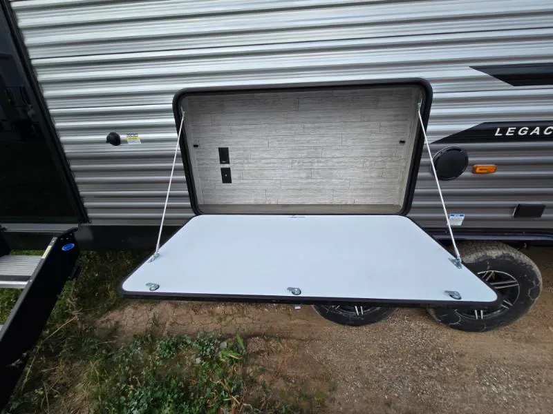 2026 Coachmen Catalina Legacy Edition 273DBHCK, Photos photo 45