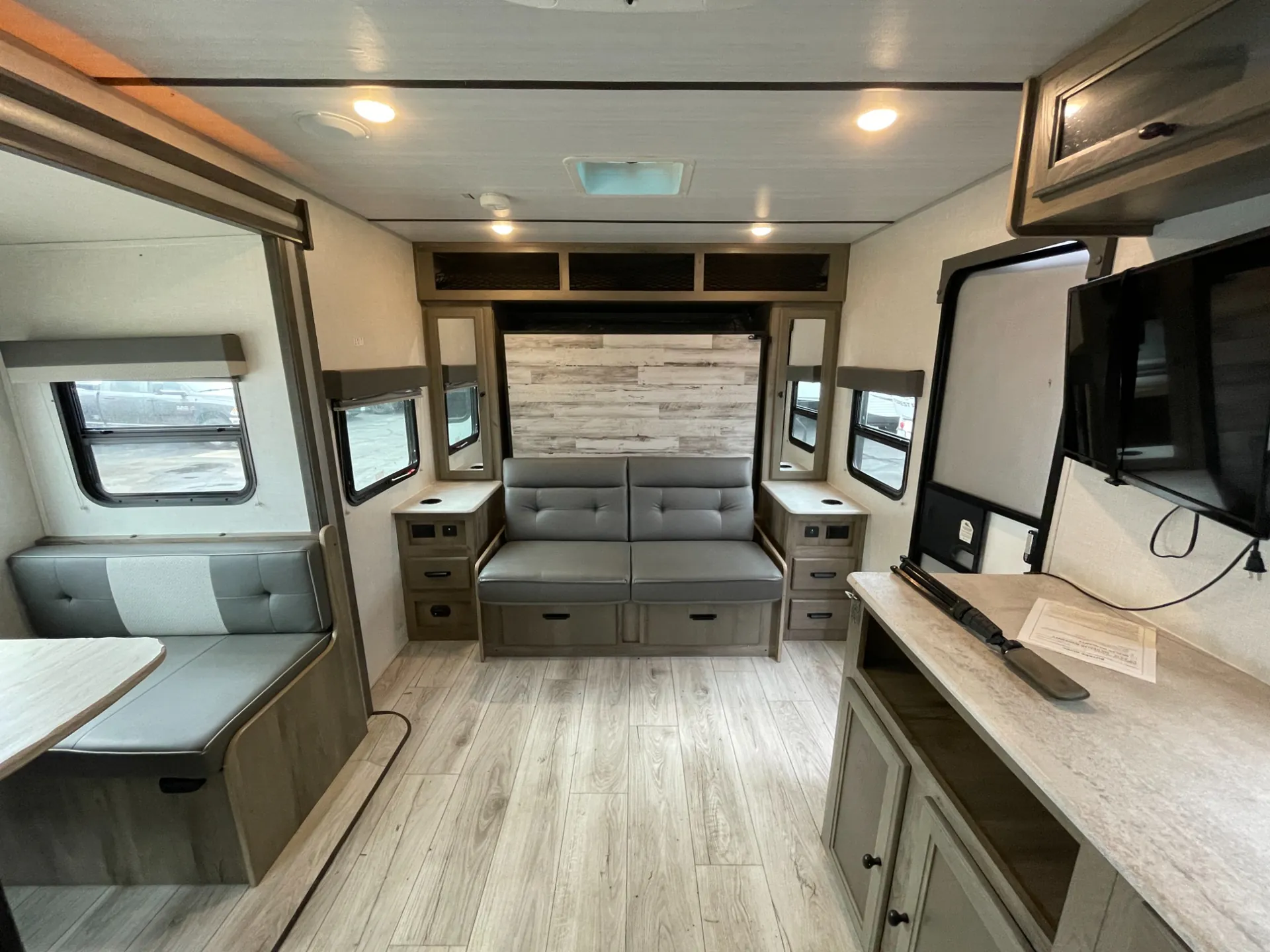 2022 Forest River Surveyor Legend 203RKLE - Photo 3