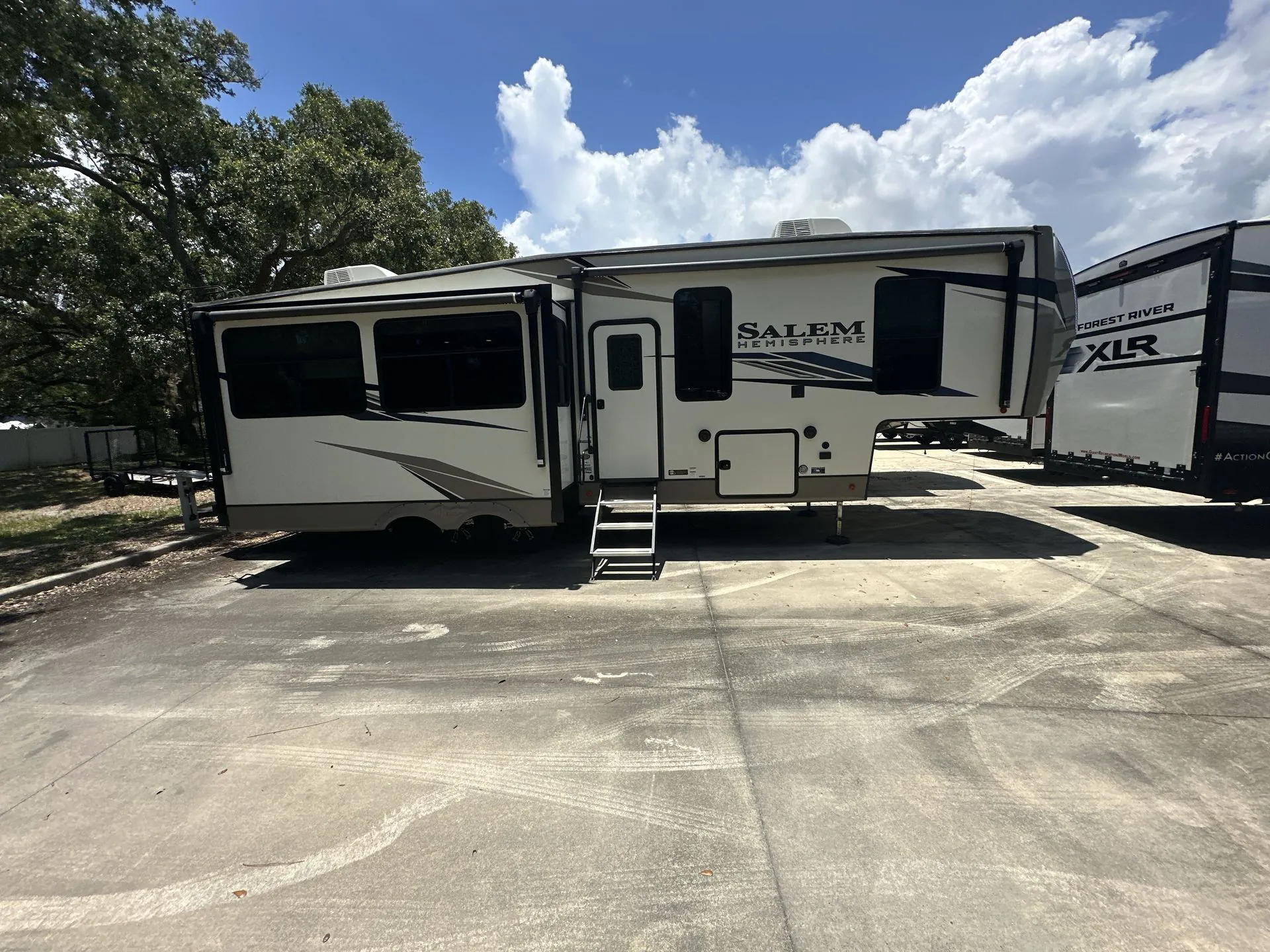 2023 Forest River Salem Hemisphere 291RL - Photo 4