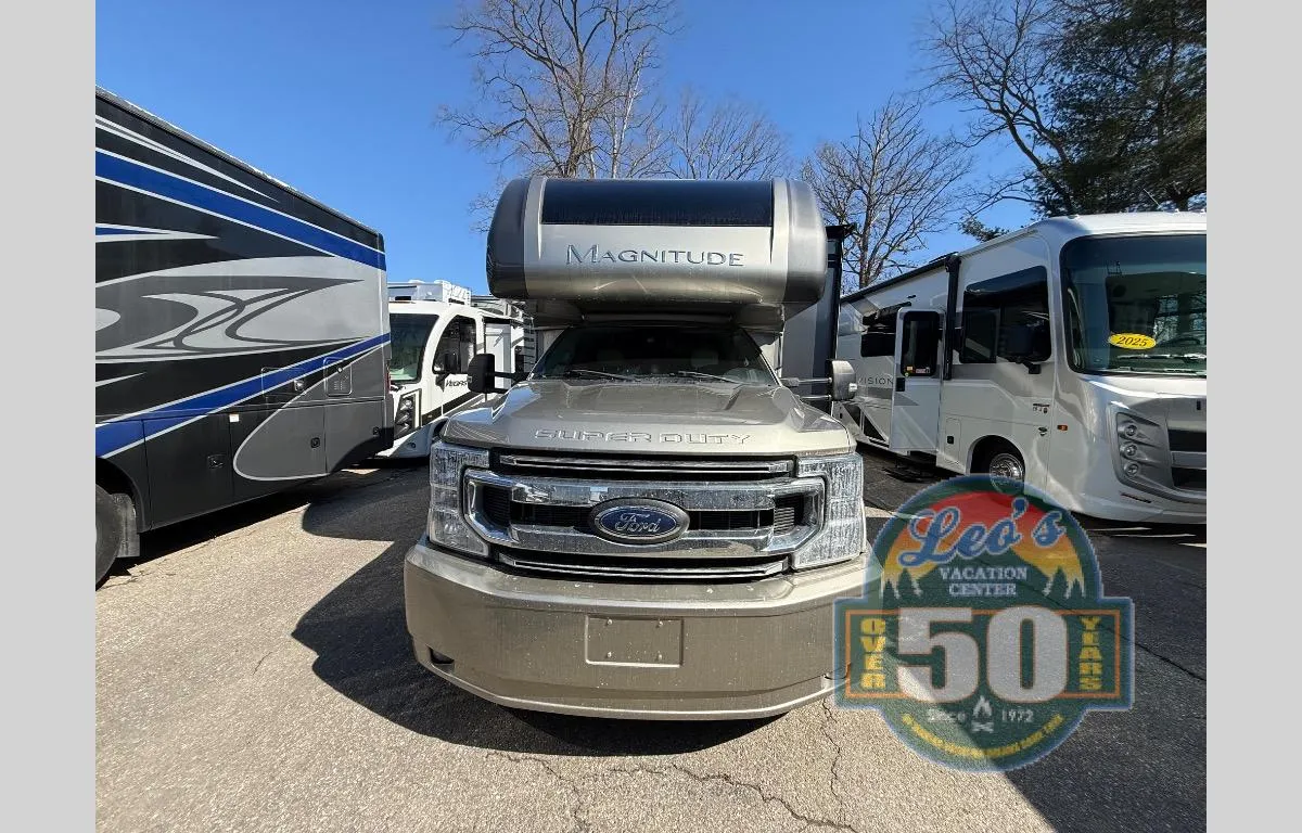 2022 Thor Motor Coach Magnitude RS36 - Photo 3