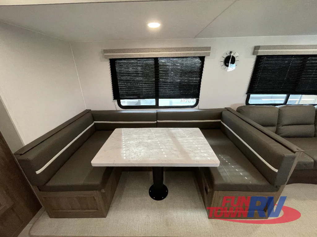 2026 Coachmen Freedom Express Select 29SE, Photos photo 18