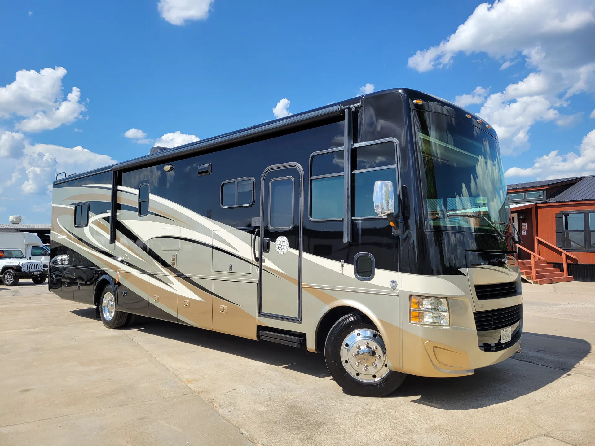 2014 Tiffin Open Road Allegro 36 LA - Photo 2
