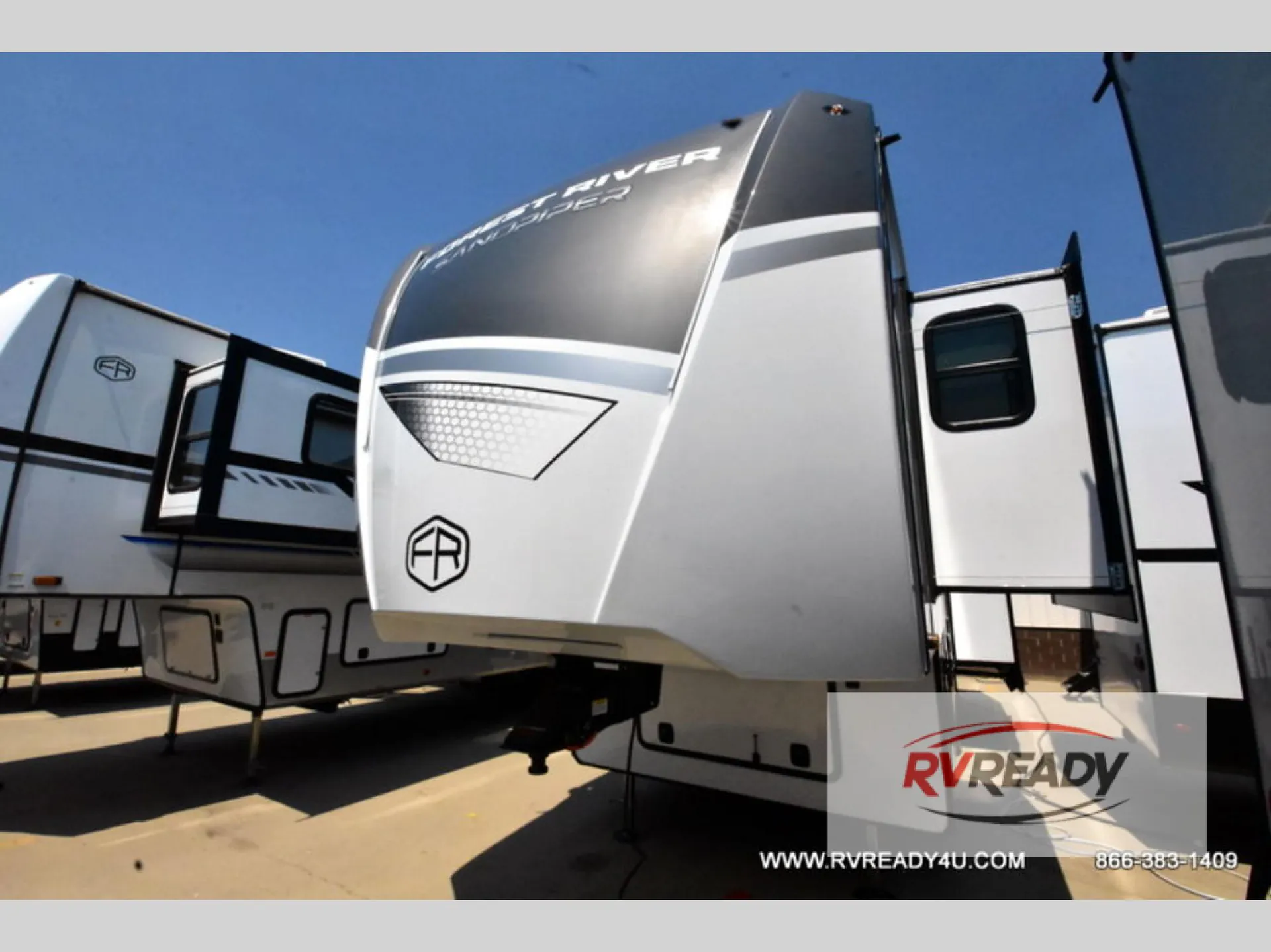 2026 Forest River Sandpiper 3370RLS - Photo 4