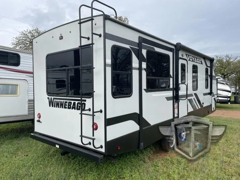 2023 Winnebago Voyage 2730RL - Photo 4