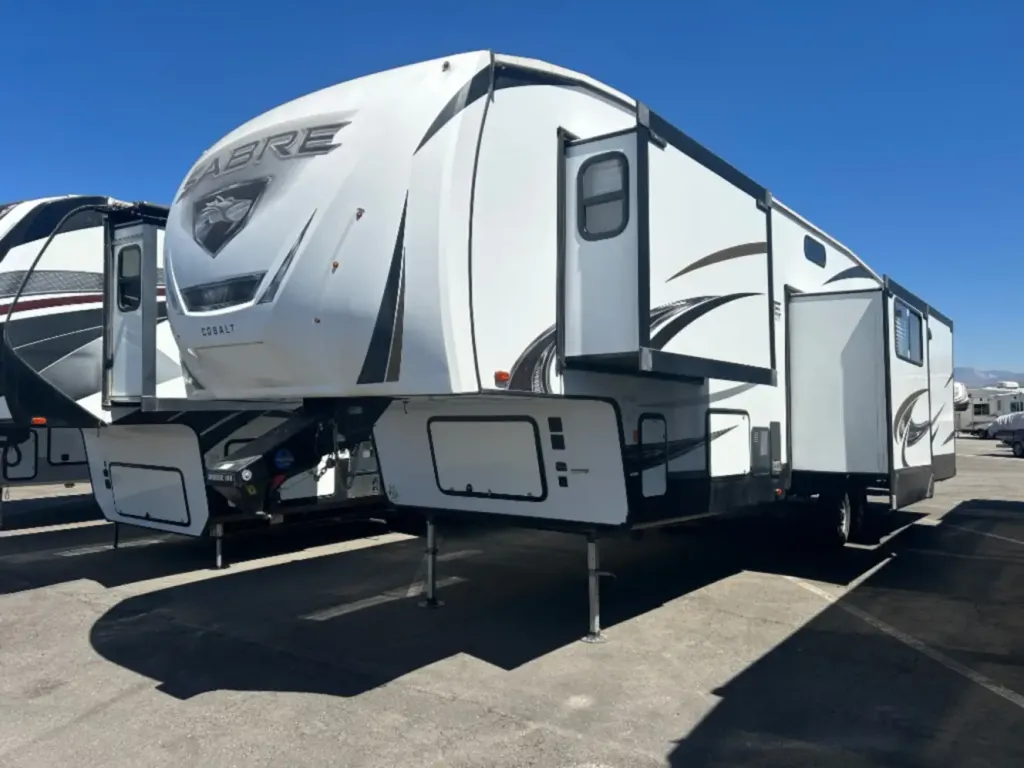 2021 Forest River Sabre 36BHQ, Photos photo 4