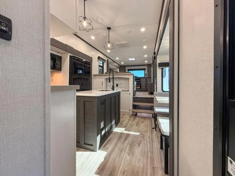 2026 Venture RV SportTrek Touring Edition 365VFL - Photo 2