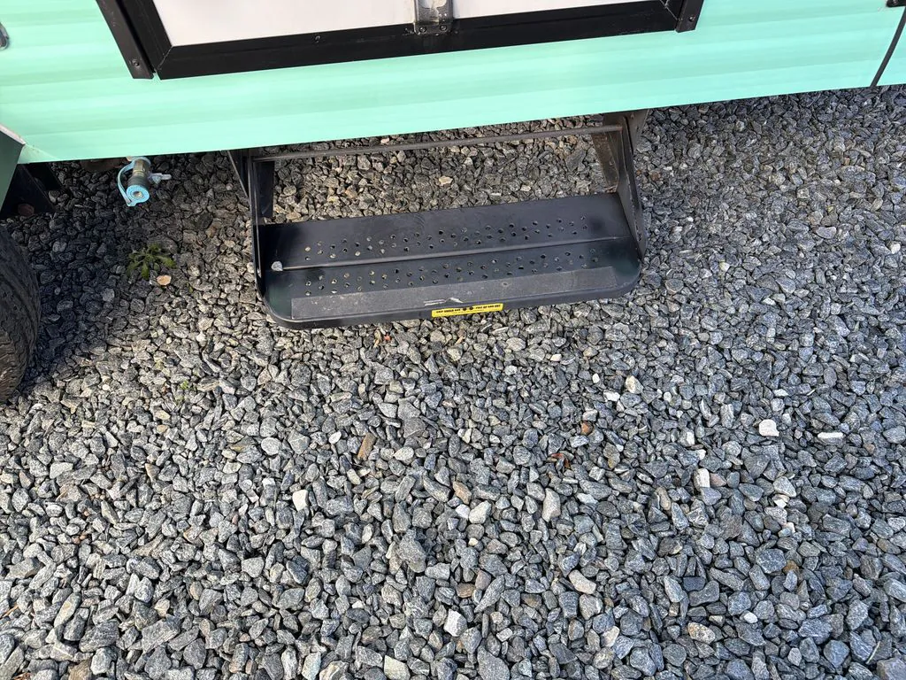 2022 Sunset Park RV SunRay 149 - Photo 3