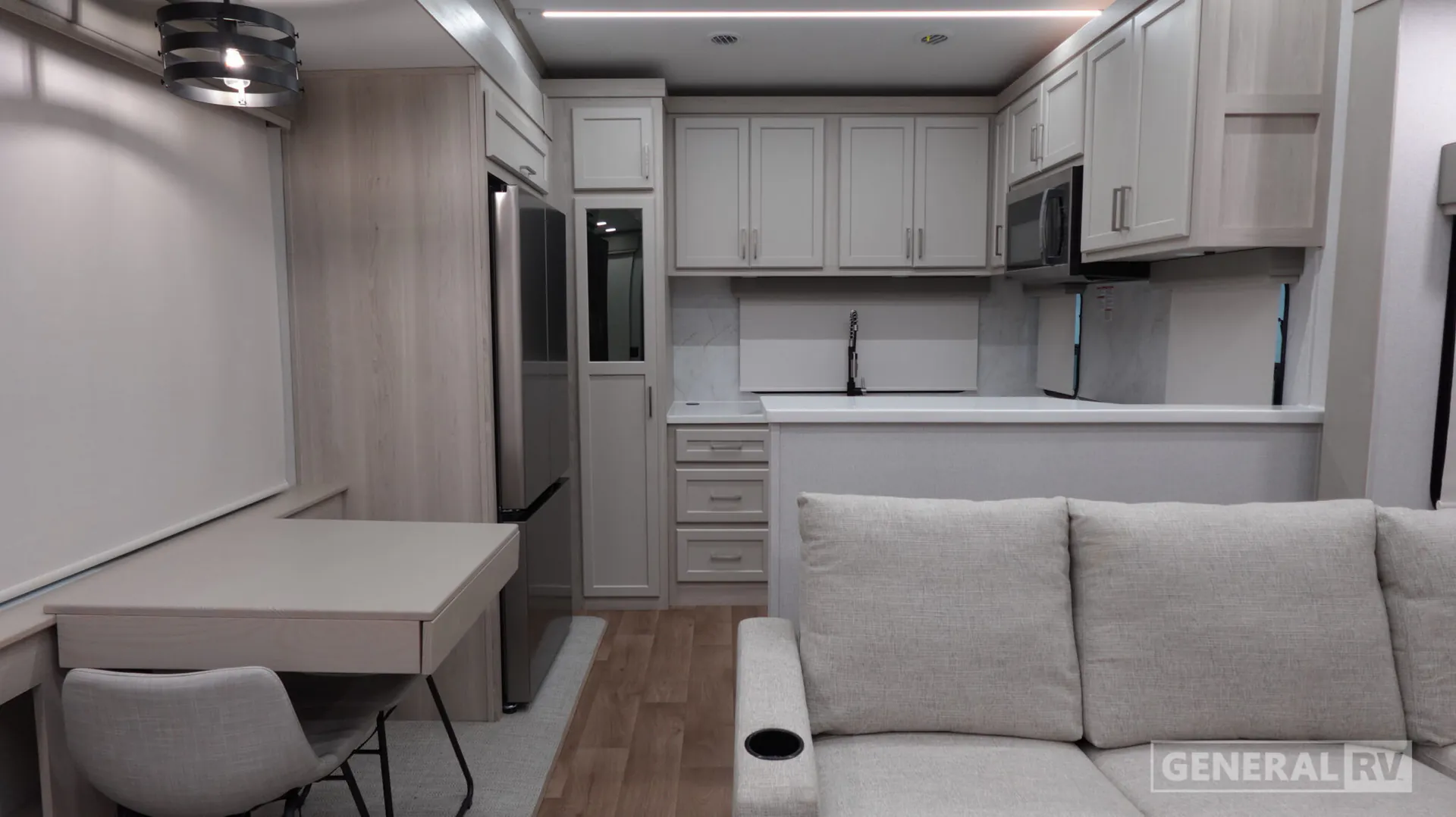 2027 Forest River Columbus 379MBL - Photo 3