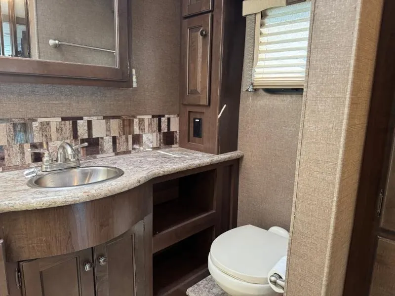 2018 Thor Motor Coach Windsport 35M - Photo 4