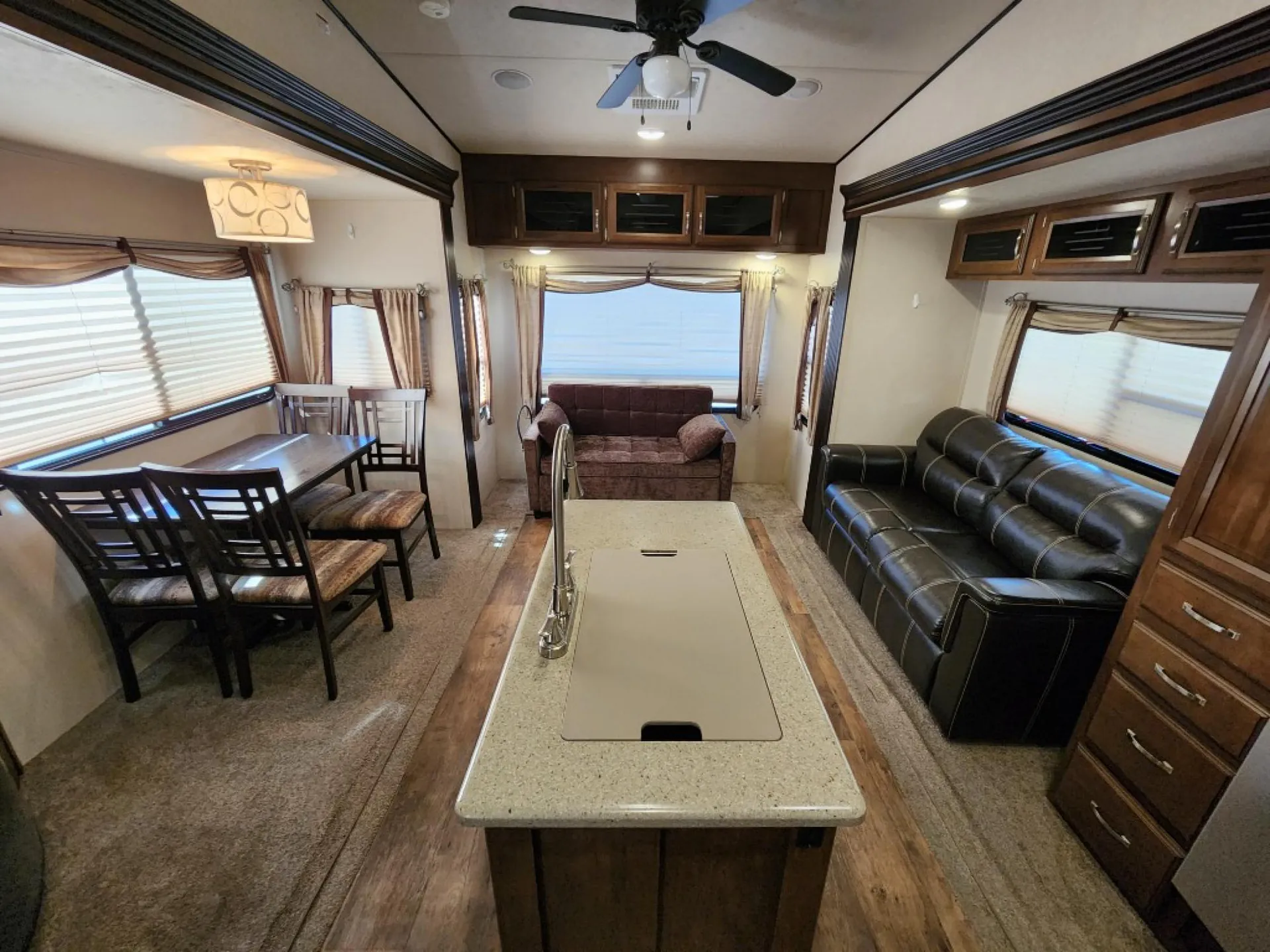 2018 Forest River Wildwood Heritage Glen 286RL - Photo 3
