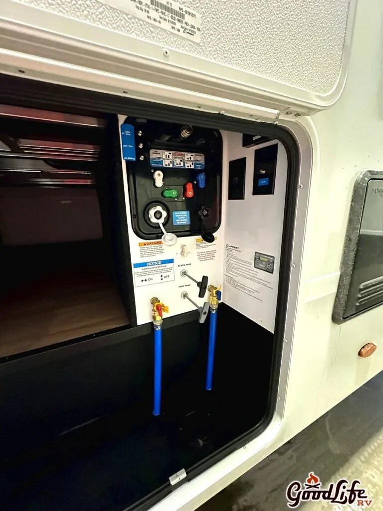 2026 Brinkley Model Z 3600, Photos photo 8
