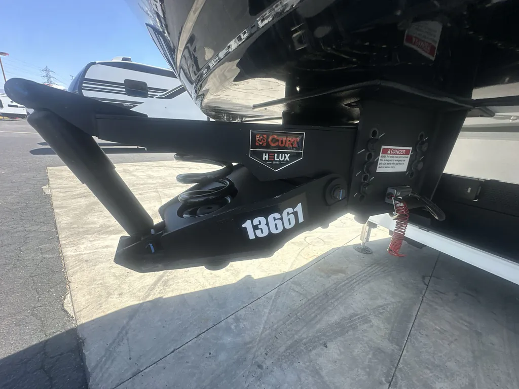 2025 Brinkley Model Z 3515, Photos photo 8