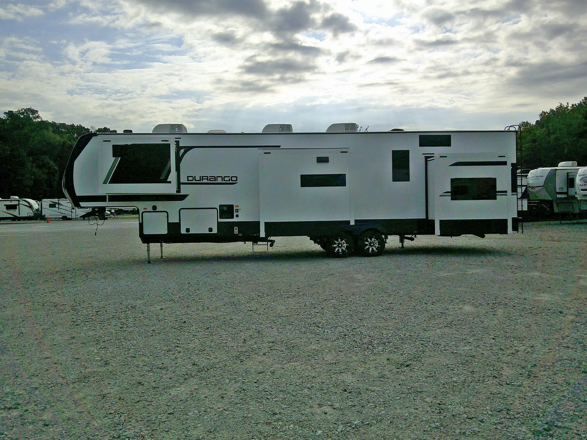 2026 K-Z Durango D348BHF - Photo 4