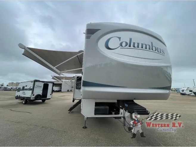 2023 Palomino Columbus 375BH - Photo 2
