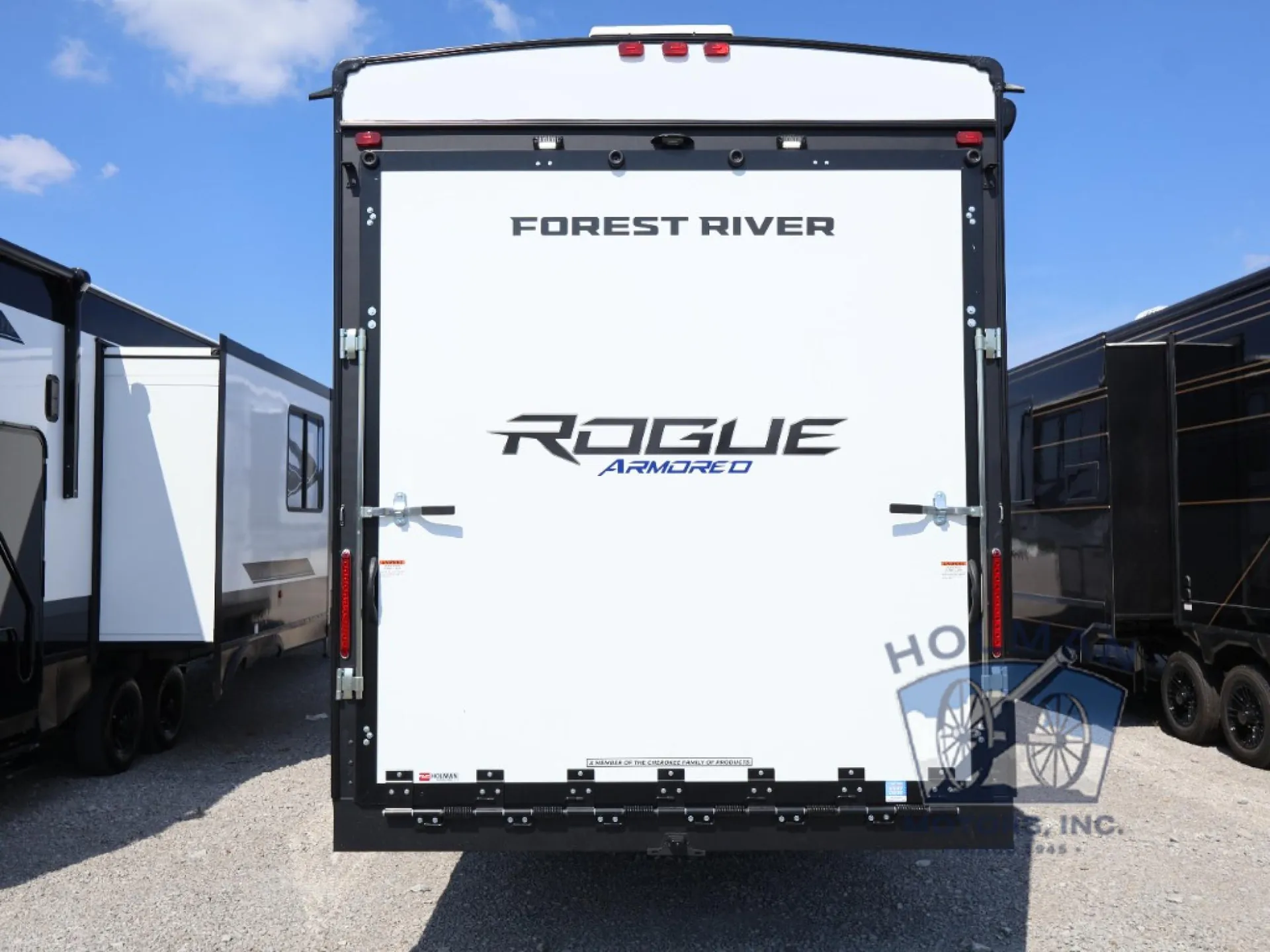 2027 Forest River Vengeance Rogue Armored 351G2 - Photo 3