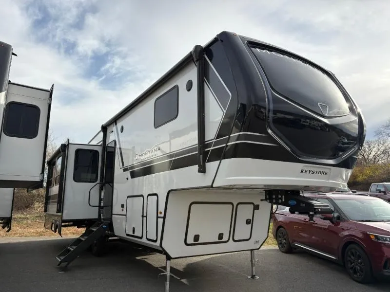 2026 Keystone Montana High Country 295RL - Photo 2