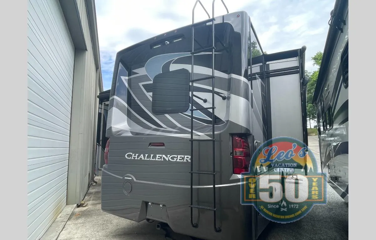 2022 Thor Motor Coach Challenger 37FH - Photo 4
