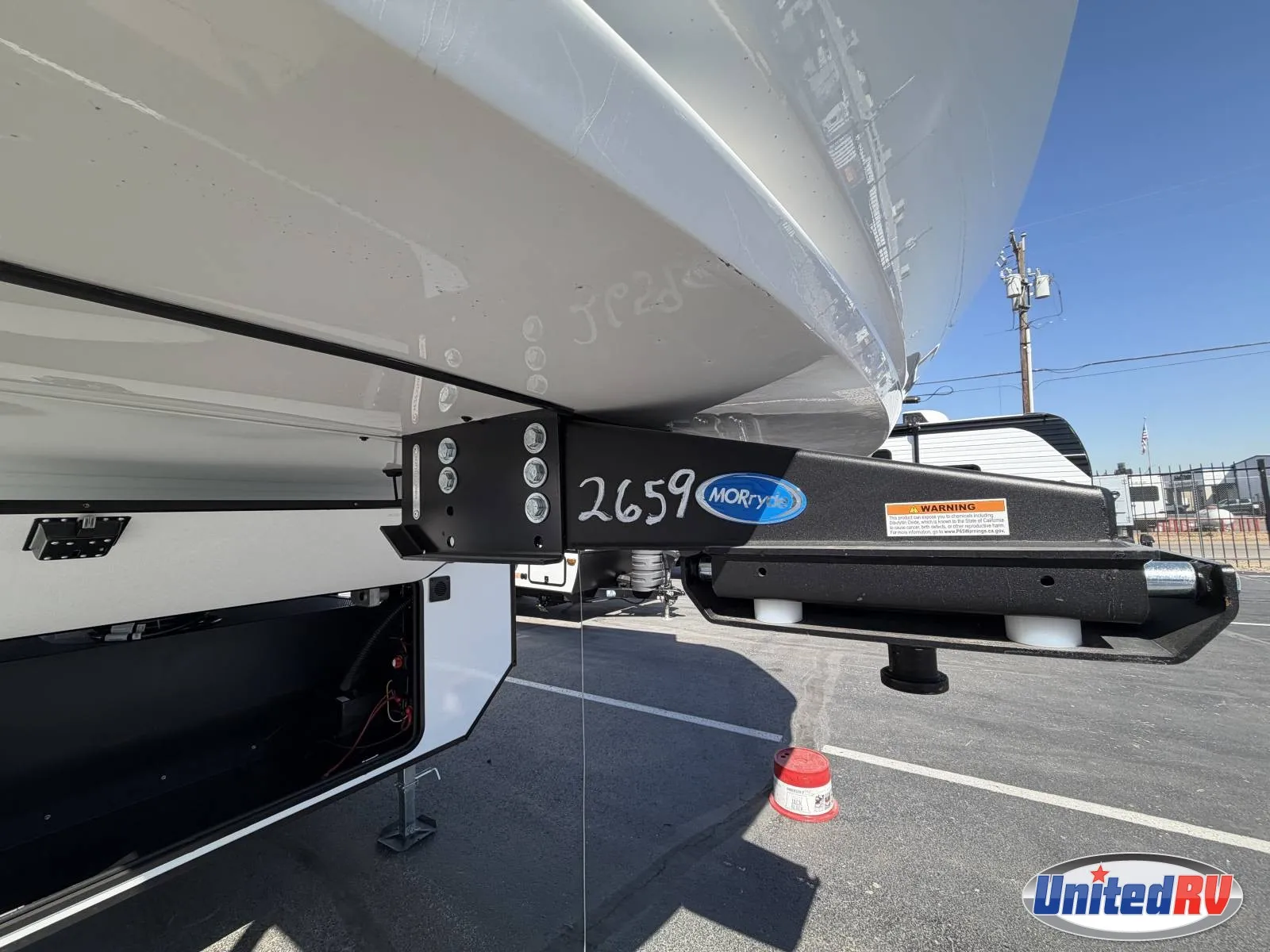 2026 VENTURE RV SPORTTREK 303VIK - Photo 4