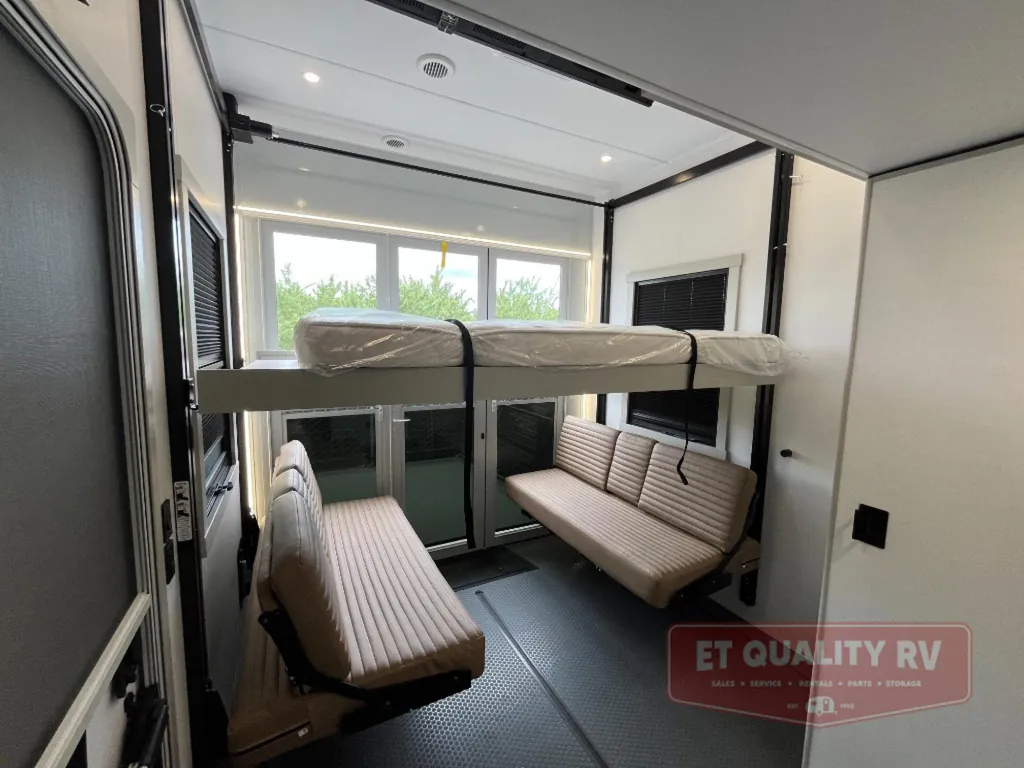 2026 Brinkley Model G 4150, Photos photo 41