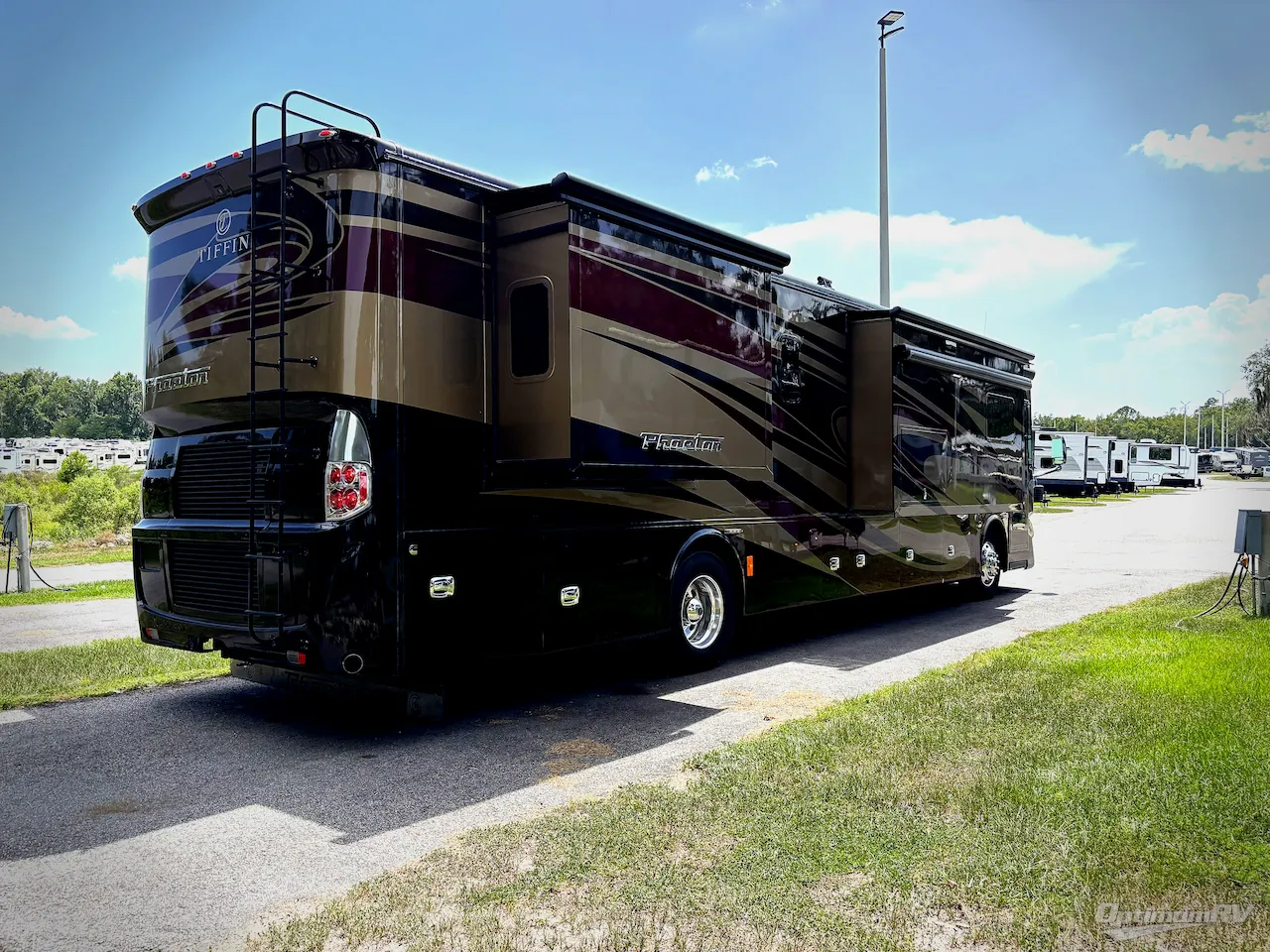 2018 Tiffin Phaeton 40 QKH - Photo 3