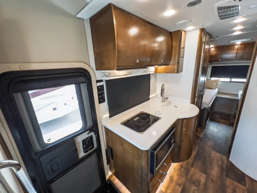 2019 Tiffin Wayfarer 24 TW, Photos photo 8