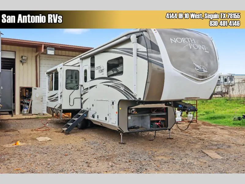 2021 Jayco North Point 310RLTS - Photo 2