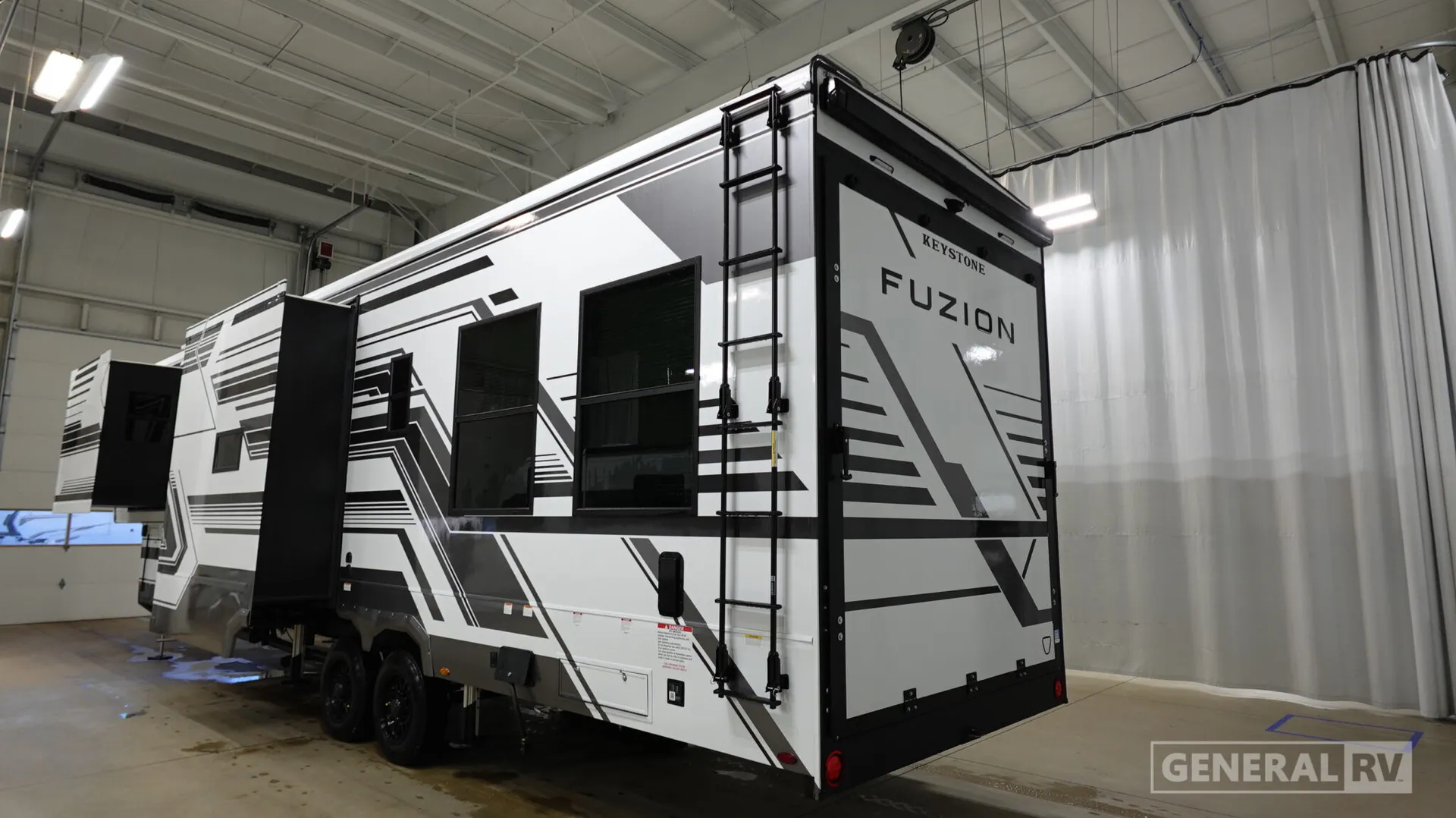 2026 Keystone Fuzion 373 - Photo 4