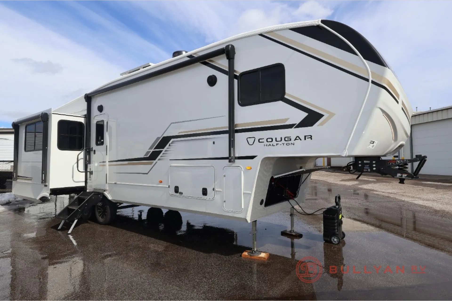 2026 Keystone Cougar Half-Ton 29MBD - Photo 2