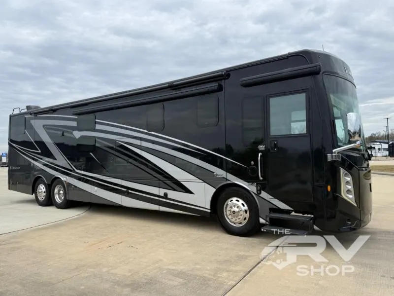 2023 Thor Motor Coach Venetian B42 - Photo 2