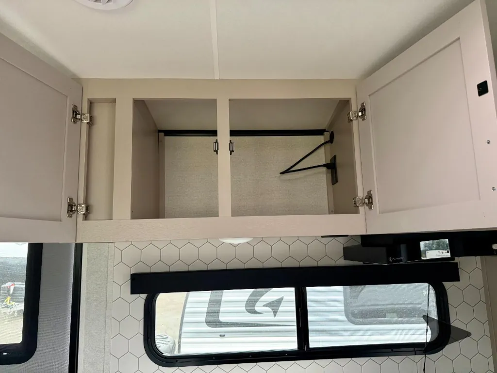 2027 Jayco Jay Feather 29BHB, Photos photo 31