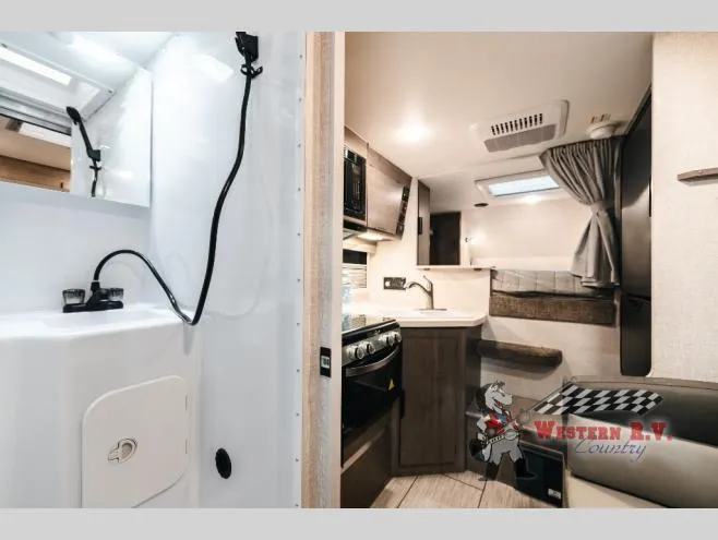 2026 Lance Lance Truck Campers New    850 - Photo 4